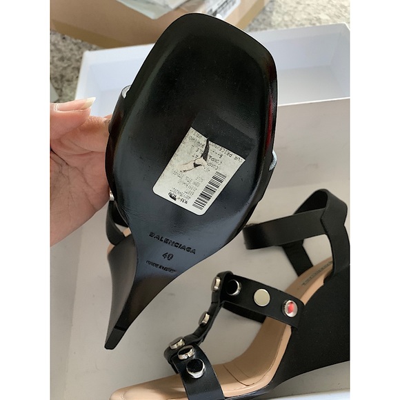 AUTHENTIC BALENCIAGA Studded Sandals - Picture 8 of 8